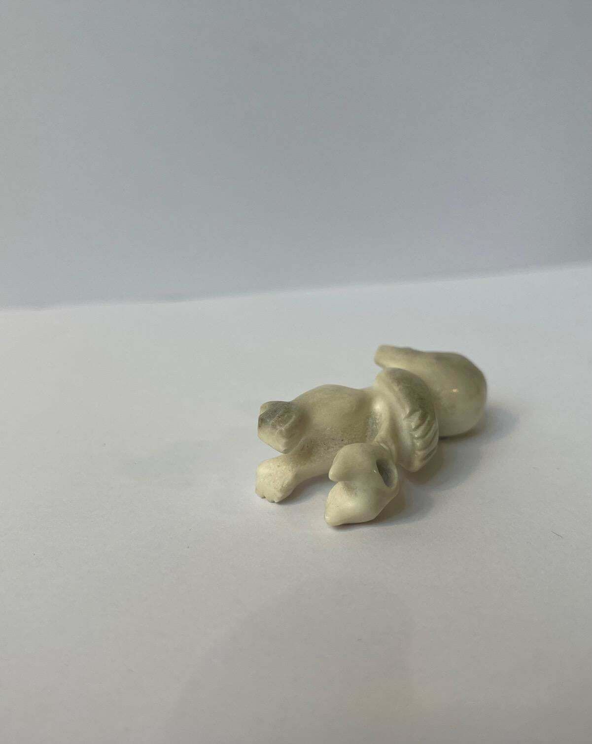 Inuit Tupilak   Mythological Figurine In Carved Bone, Greenland 1930s photo vinterior