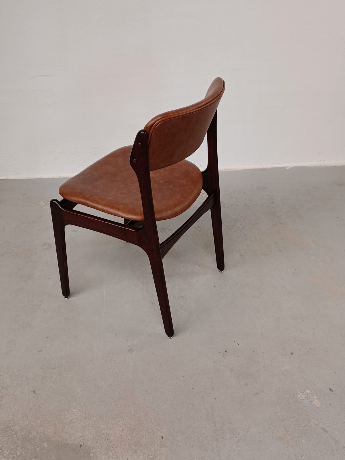 Erik Buch Set Of Eight Fully Restored Tanned Oak Dining Chairs Inc. Custom Reupholstery 1960s photo vinterior