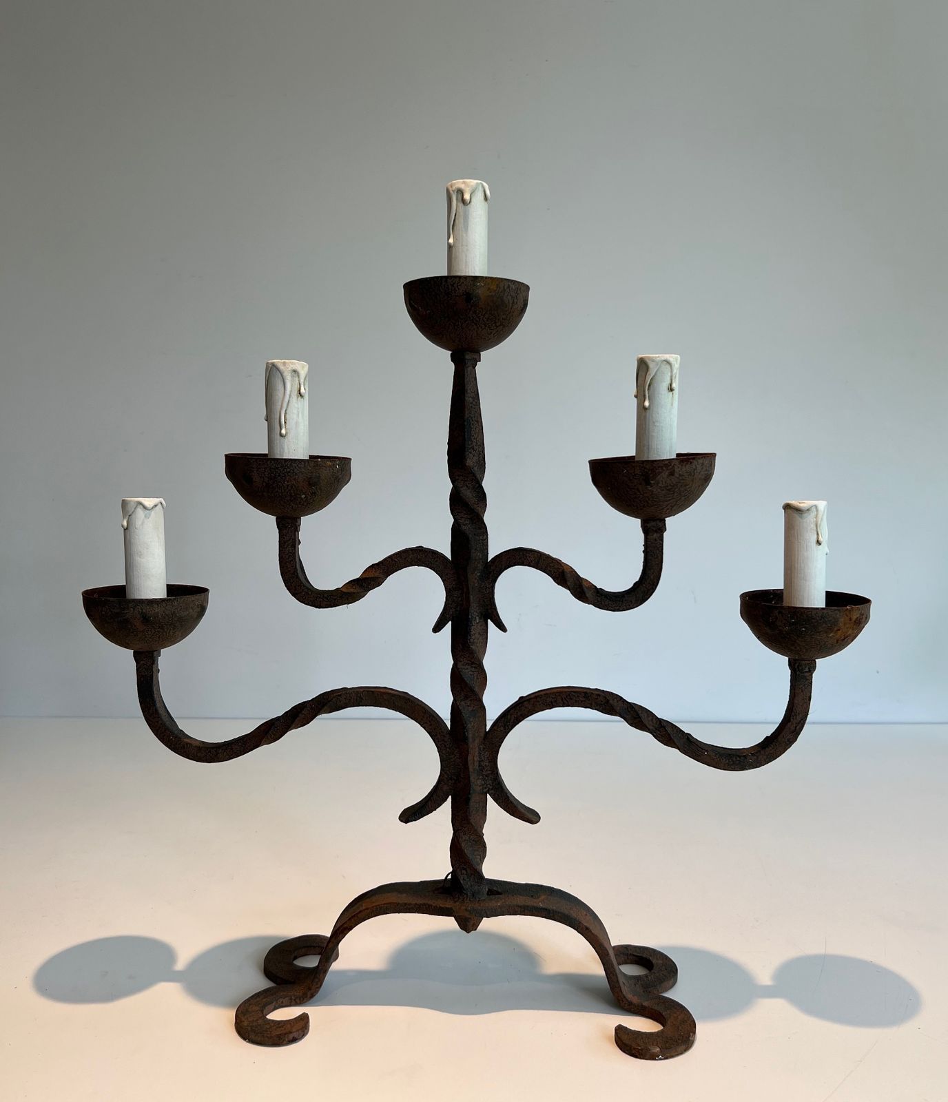 650.0 Wrought Iron Candelabra With 5 Arms Of Lights photo