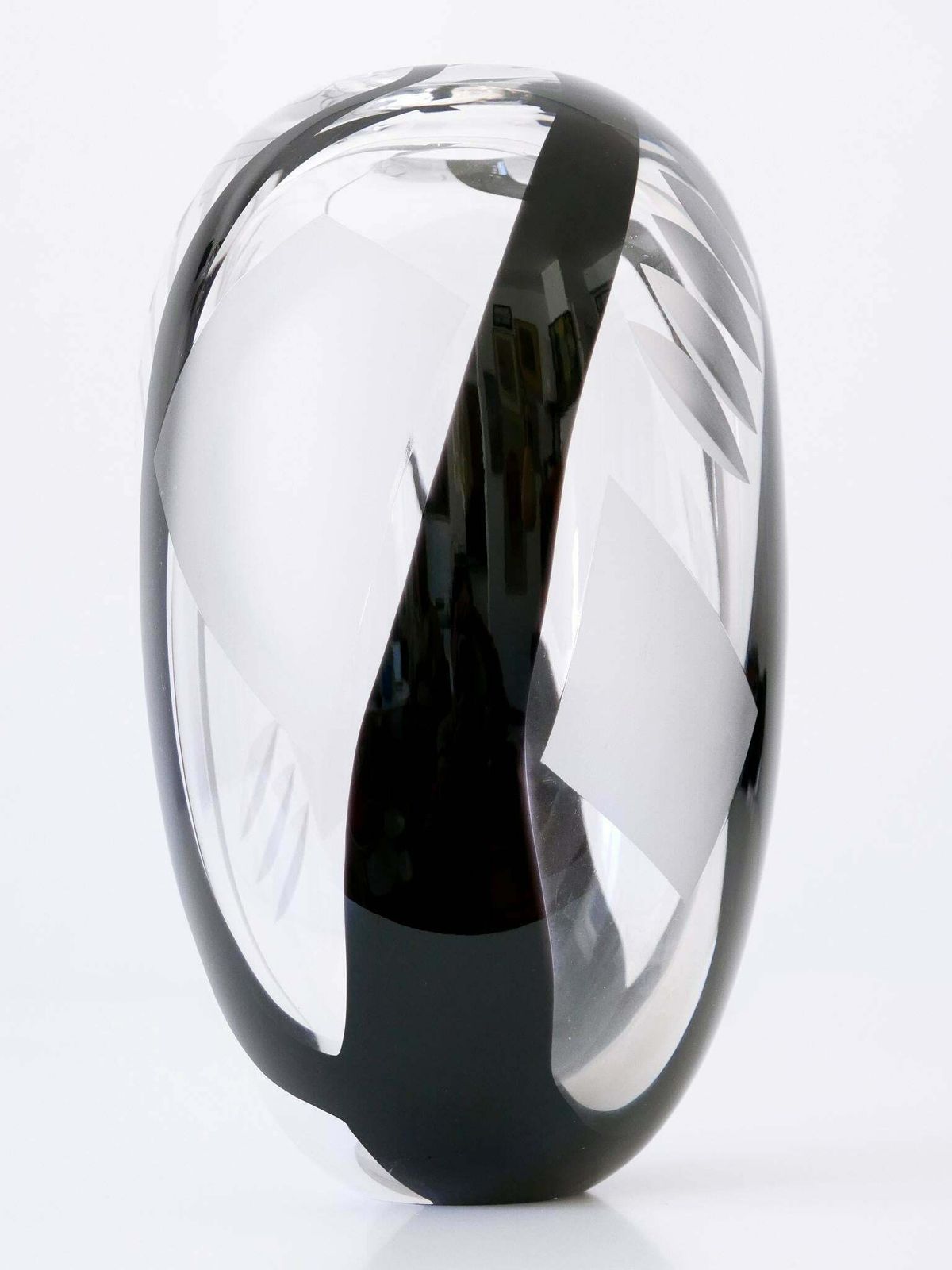 1955.0 Unique Art Glass Vase By Anna Ehrer For Kosta Boda Sweden 1992 Signed photo