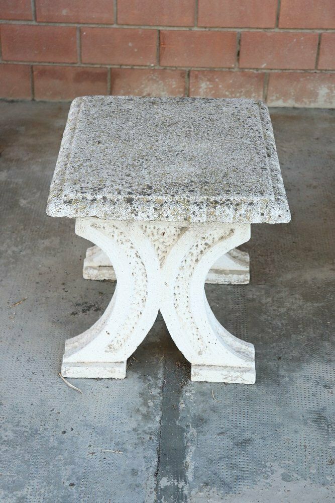 photo furniture Early 20th Century Garden Table And Stools, Set Of 3