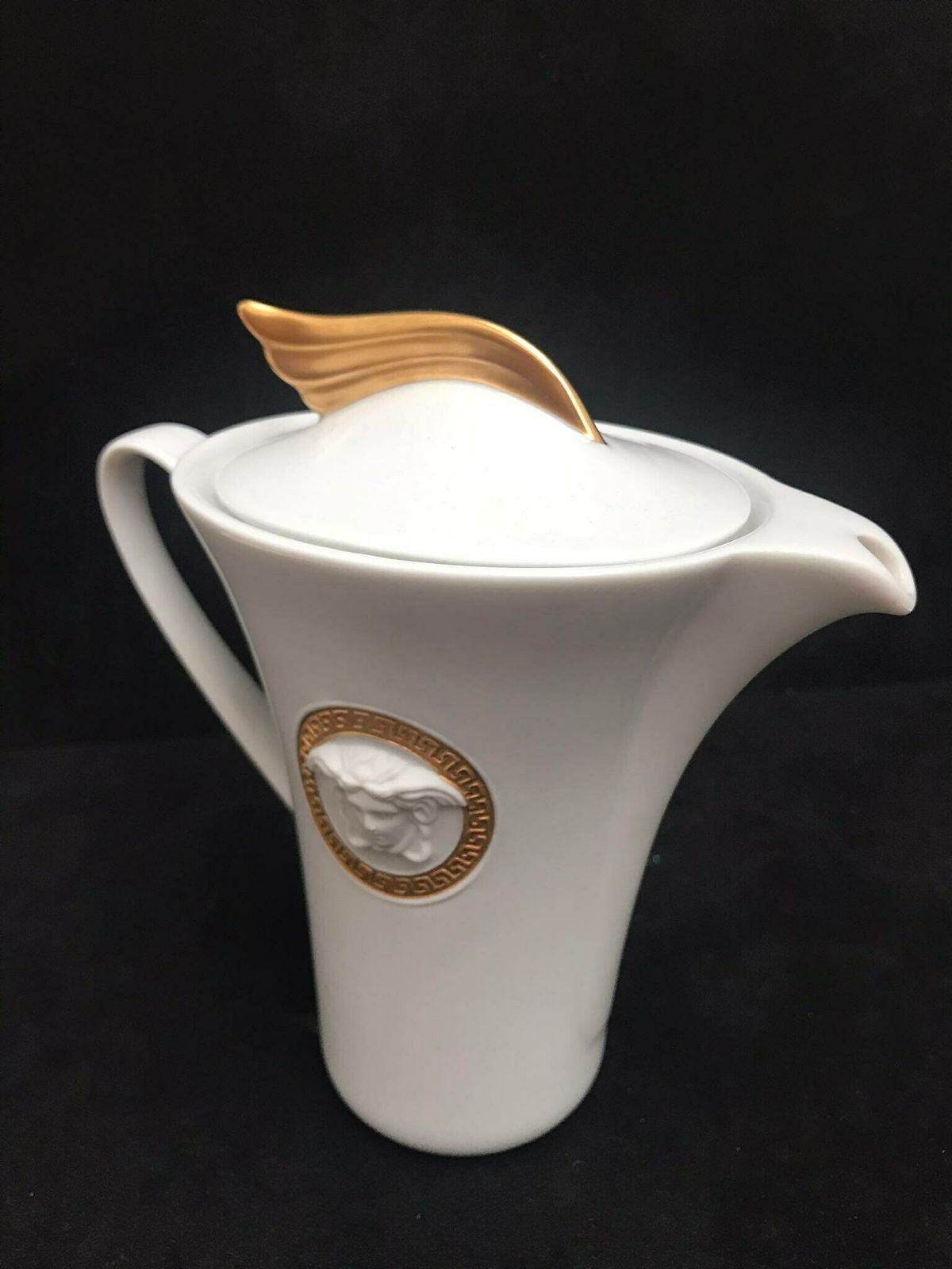photo for sale Versace Rosenthal Medaillon Meandre D'or Creamer Or Milk Jug Wedding Luxury Gift Gift For Couple Coffee Tea Golden White Decor