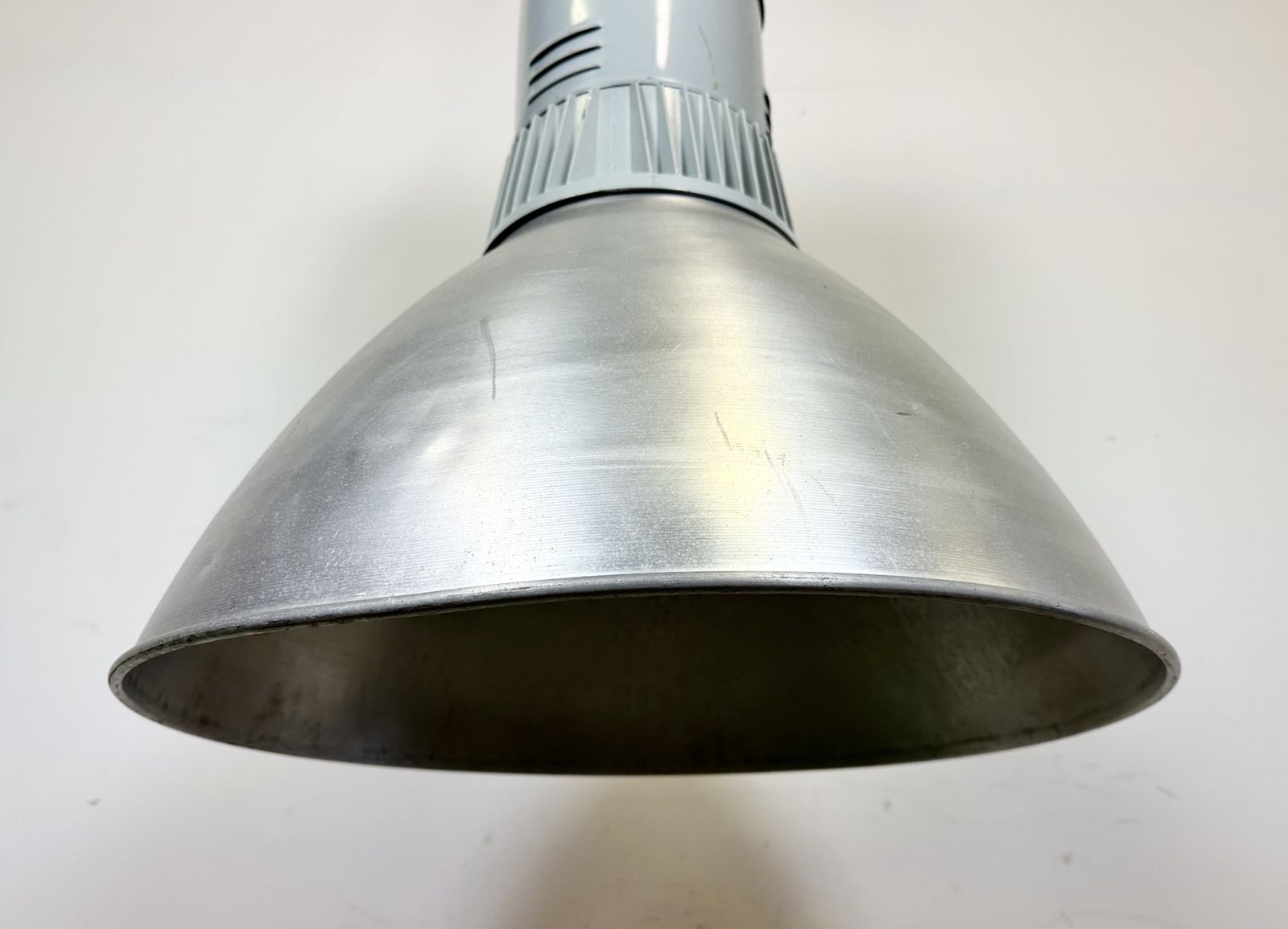 photo buy Large Industrial Aluminium Pendant Light From Elektrosvit, 1960s, 12x