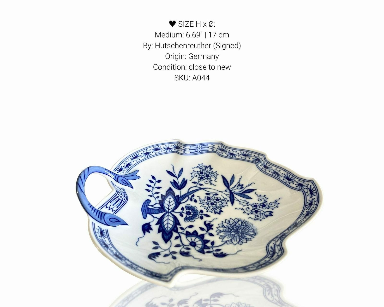 Blue Onion Leaf Platter | Porcelain Bonbon Dish | Serveware | Hutschenreuther (1pcs) photo vintage
