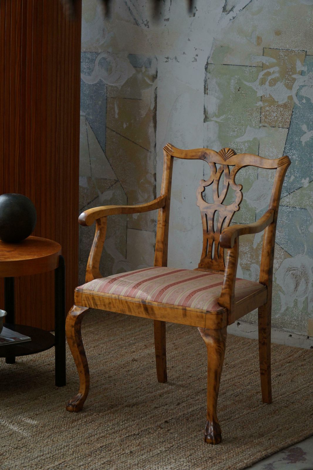 A Pair Of English Chippendale Style Armchairs In Birch, 20th Century, England photo 2473.0