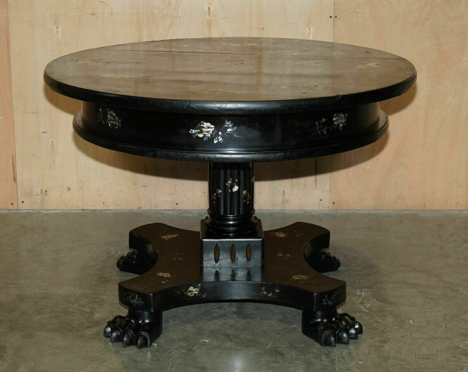 photo vinterior Fine Antique Circa 1820 Chinese Chinoiserie Mother Of Pearl Centre Dining Table