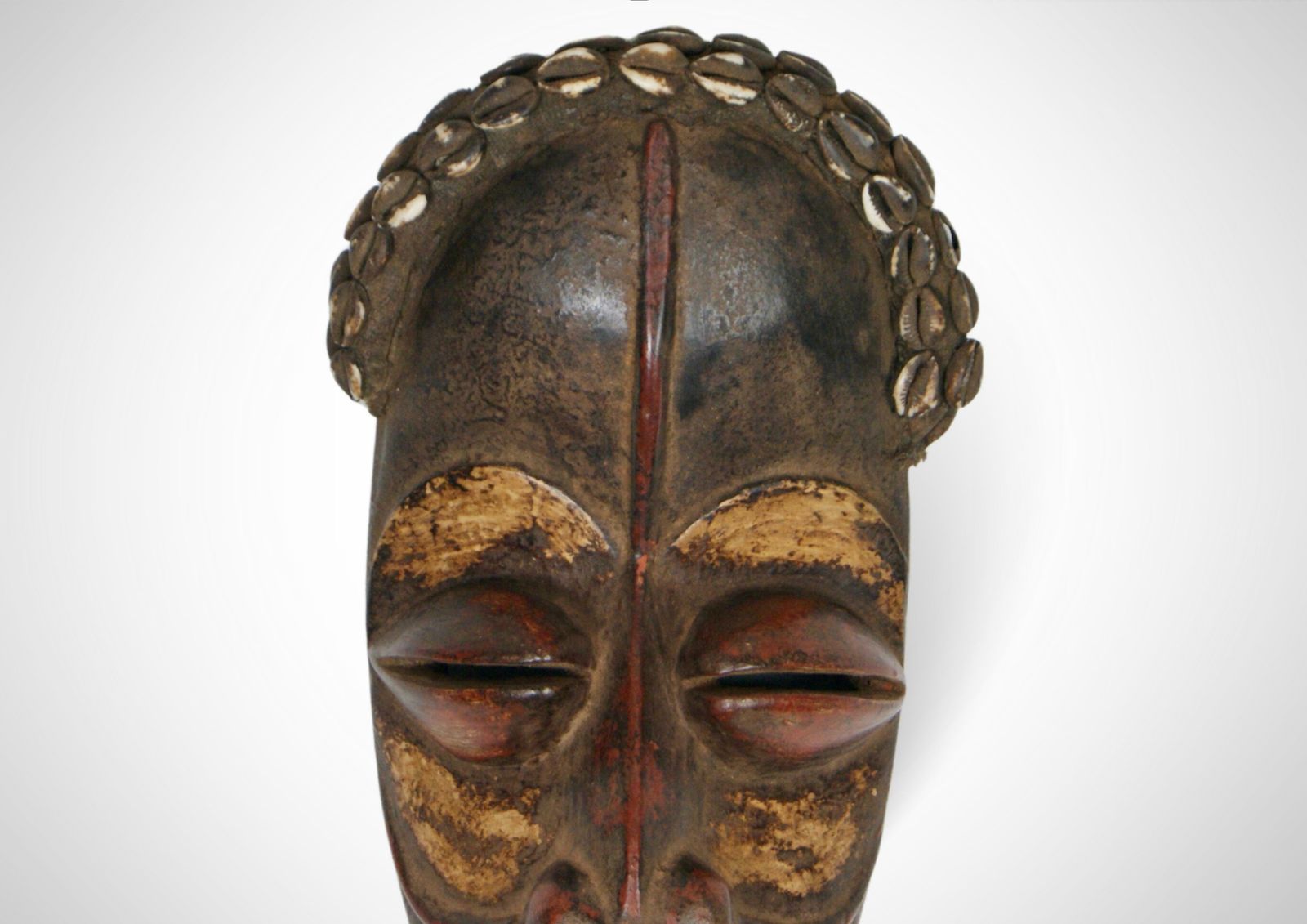 photo furniture Ancestral Dan Mask 'Deangle' With Cowrie Shells Large