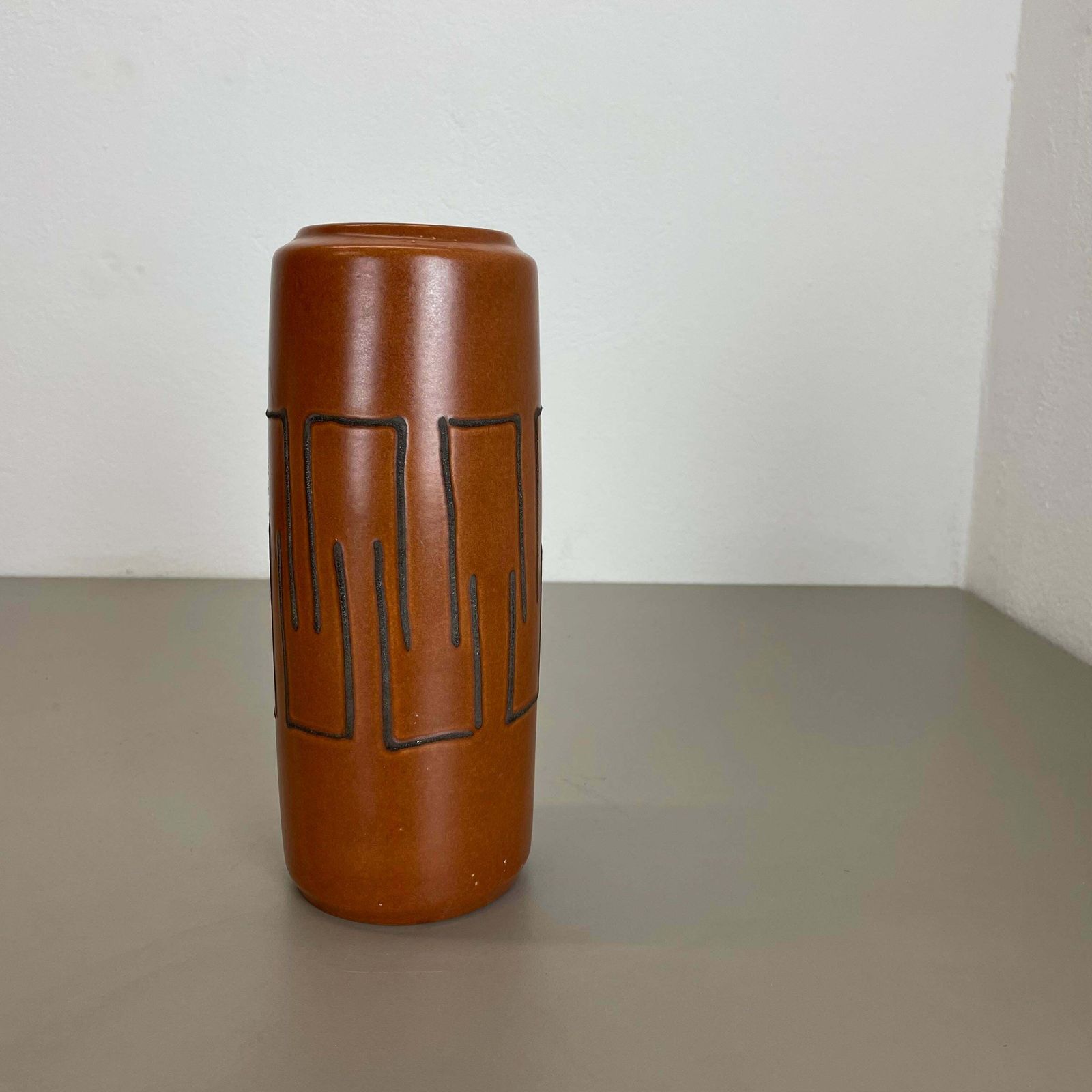 Extraordinary "Abstract Line" Tube Pottery Fat Lava Vase Scheurich Germany 1970 photo vinterior
