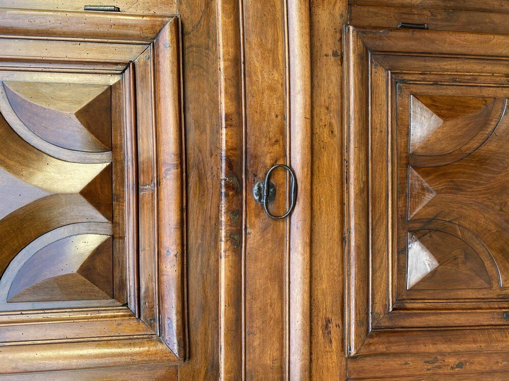 photo vintage Antique Dutch Baroque Light Oak Cupboard Or Cabinet, 18th Century