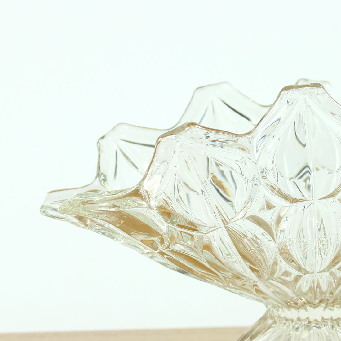 Large Pressed Glass Bowl, Tulip Collection Hermanowa Hut, 1957 photo vinterior
