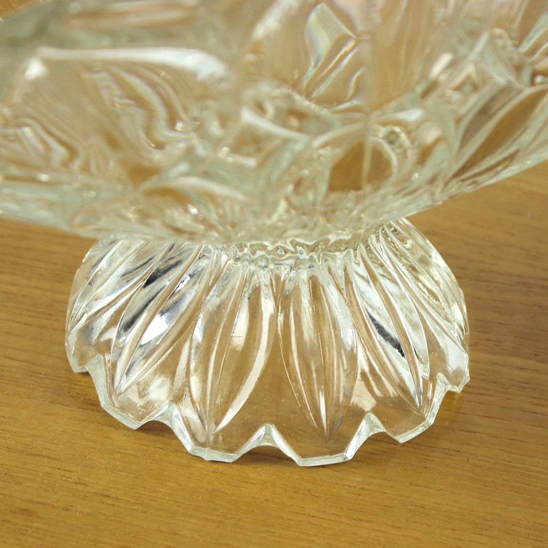 420.0 Large Pressed Glass Bowl, Tulip Collection Hermanowa Hut, 1957 photo