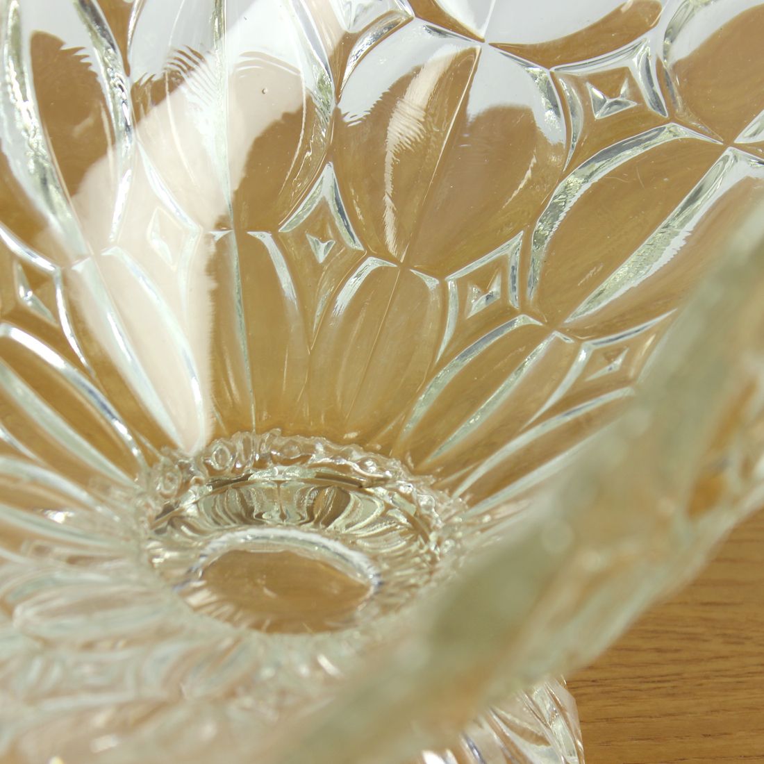 photo buy Large Pressed Glass Bowl, Tulip Collection Hermanowa Hut, 1957