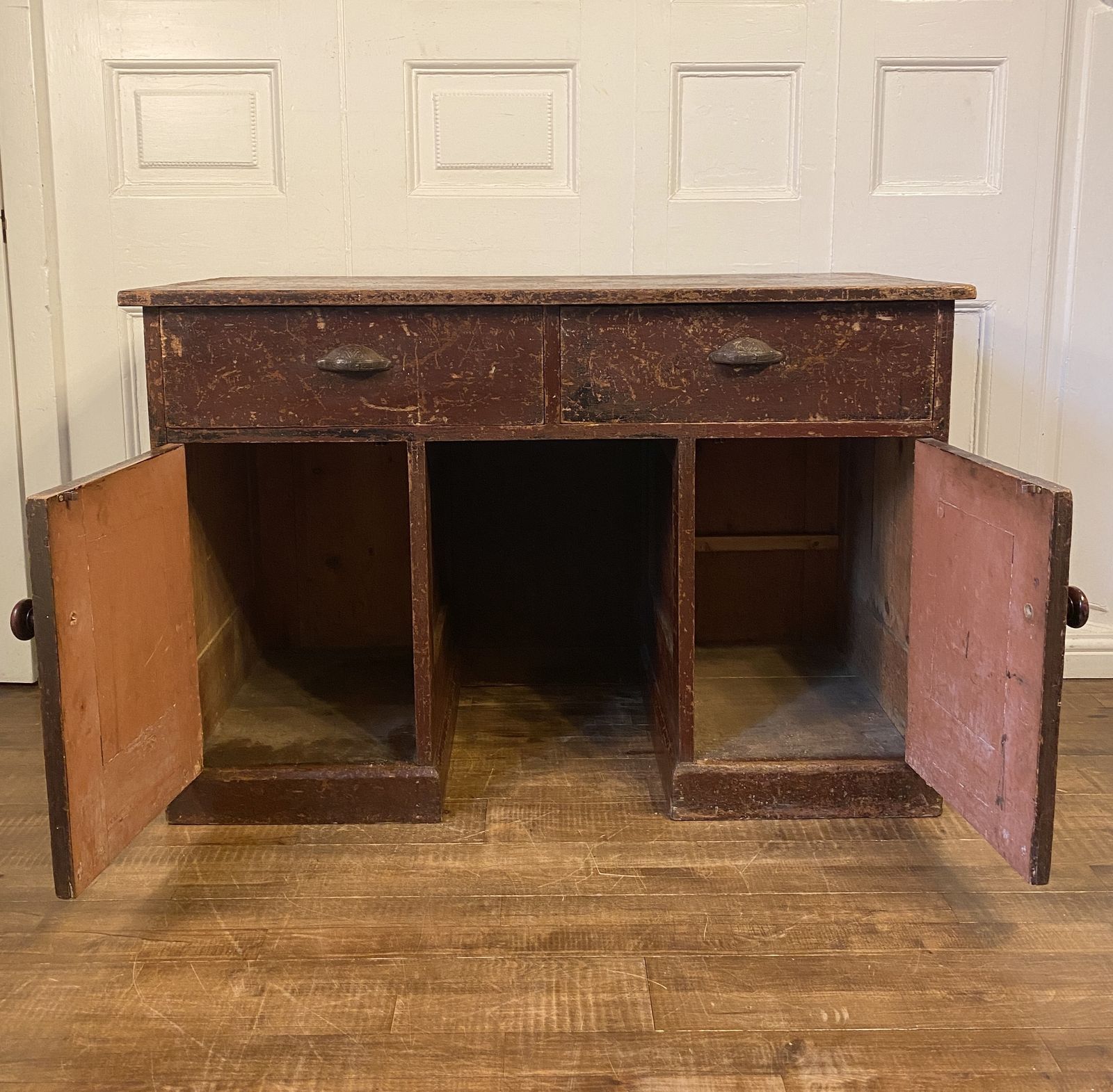 Antique 1880s Kneehole Desk In Original Beautiful Time Worn Paint. photo vinterior