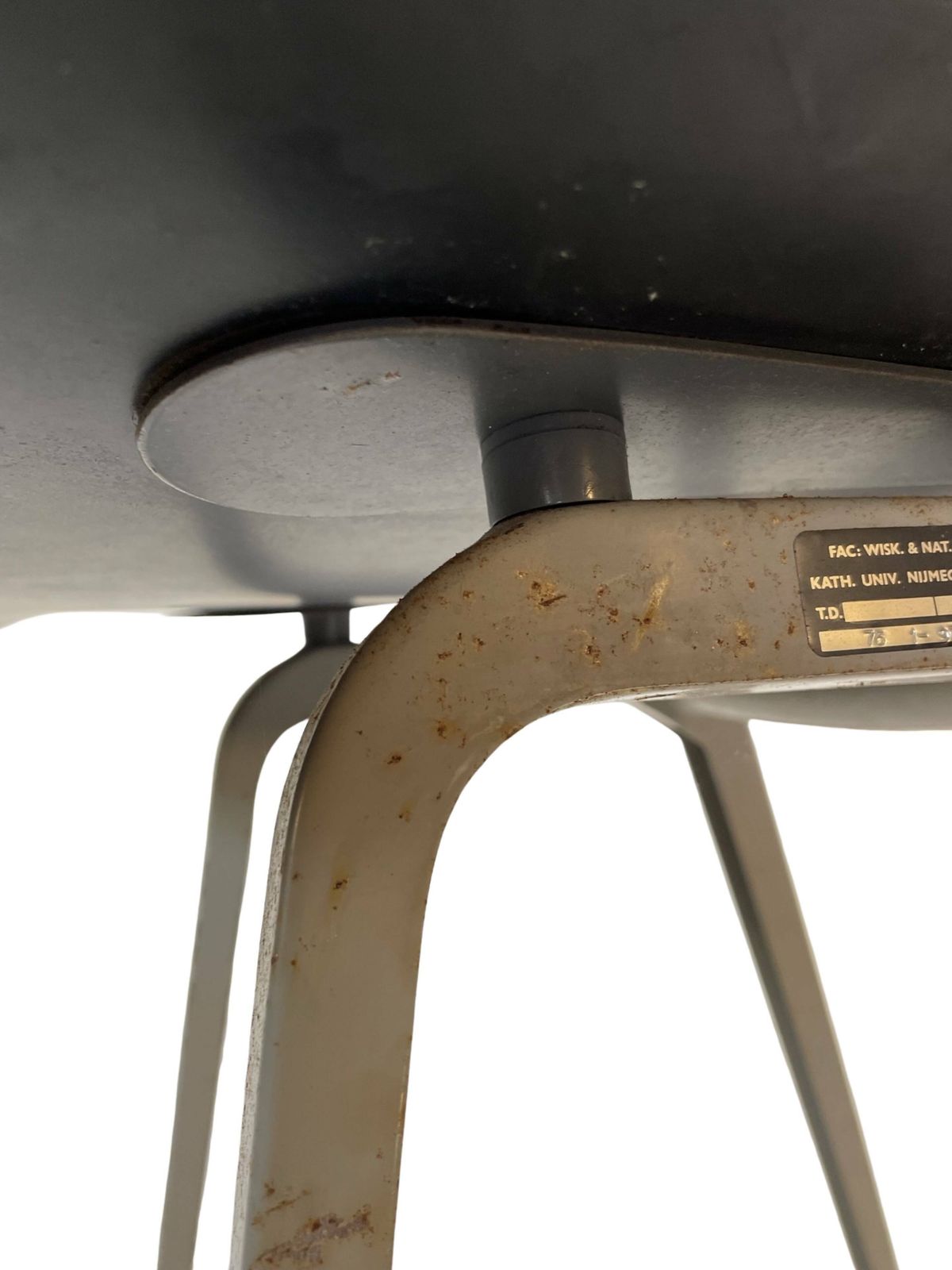 Friso Kramer Revolt Arm Chair For Ahrend De Cirkel 1953 photo furniture