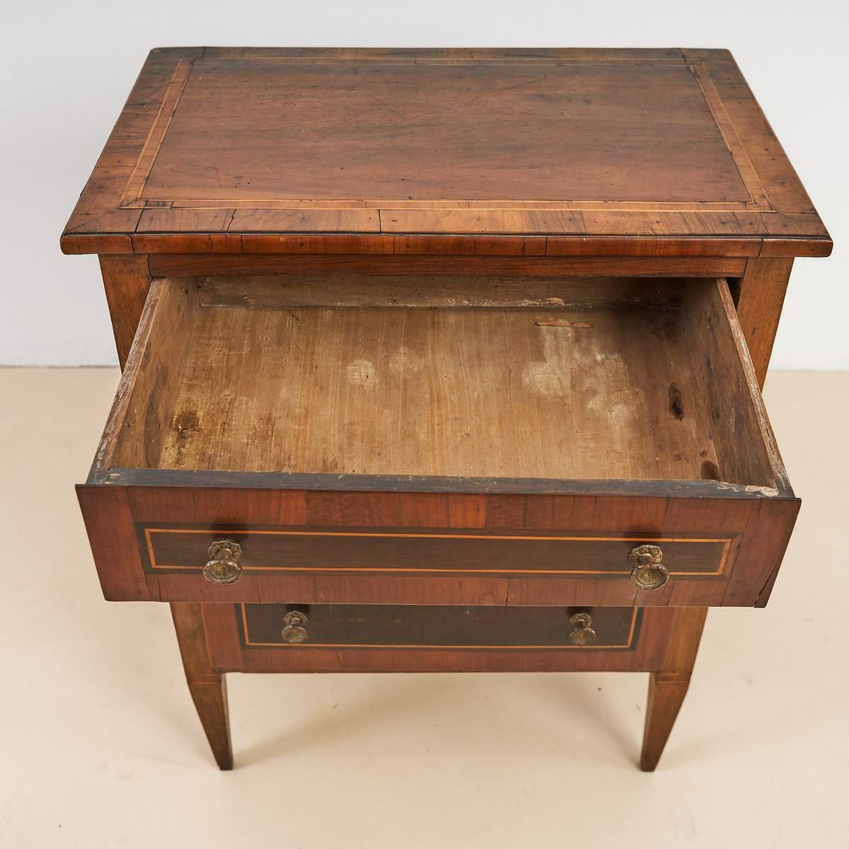 Louis XVI Cabinet, Threaded And Inlaid photo 1627.0