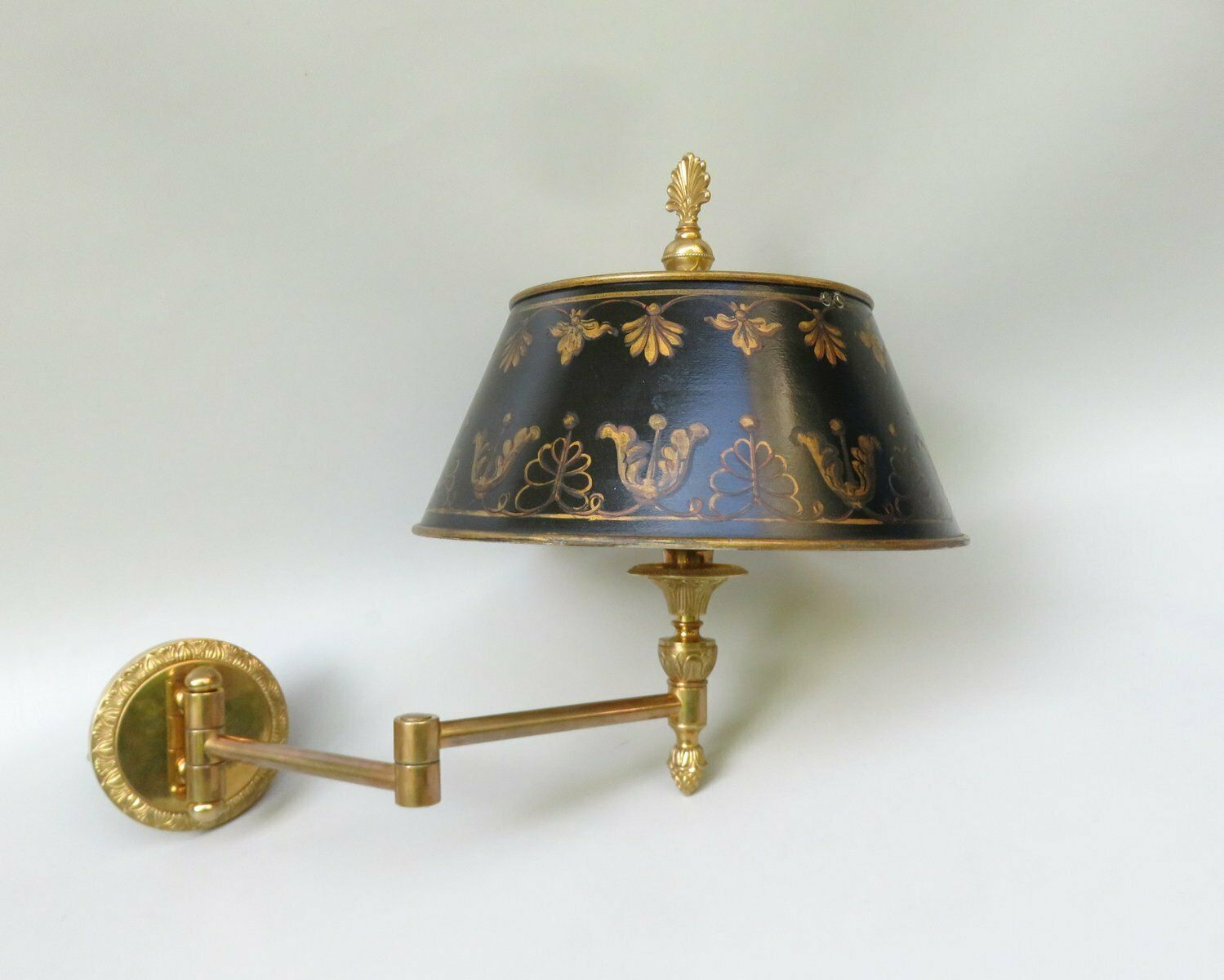 Extraordinary Wall Lights Bouillotte In Bronze Gilded, France, 1970s, Set Of 2 photo vinterior