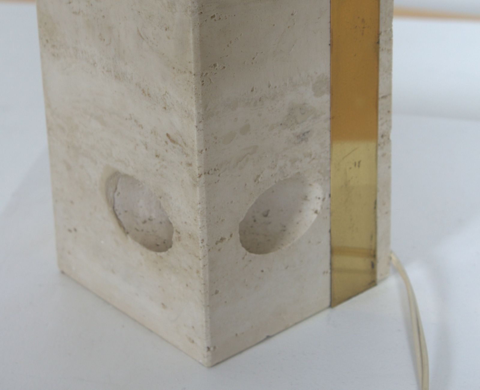 Mid Century Italian Table Lamp In Travertine Attributed To Fratelli Mannelli, 1970s photo buy