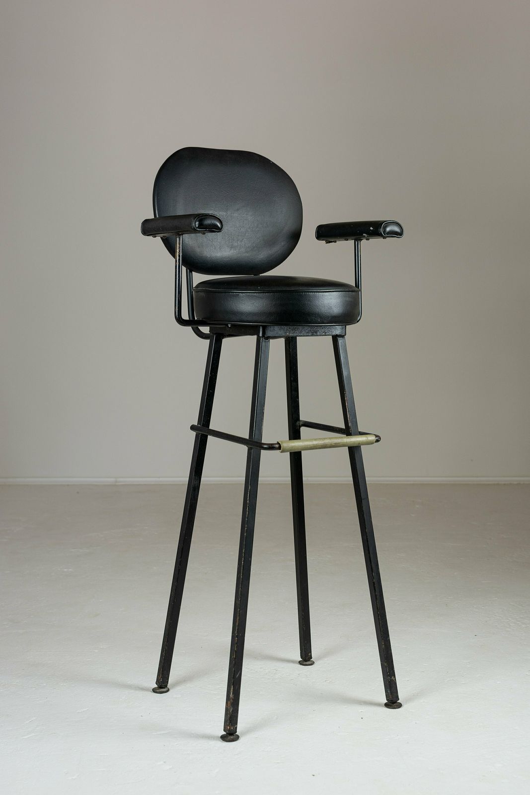 Rare Mid Century Child's High Chair By Kembo, 1960's Dutch. Bar Stool, Mid Century. photo vinterior
