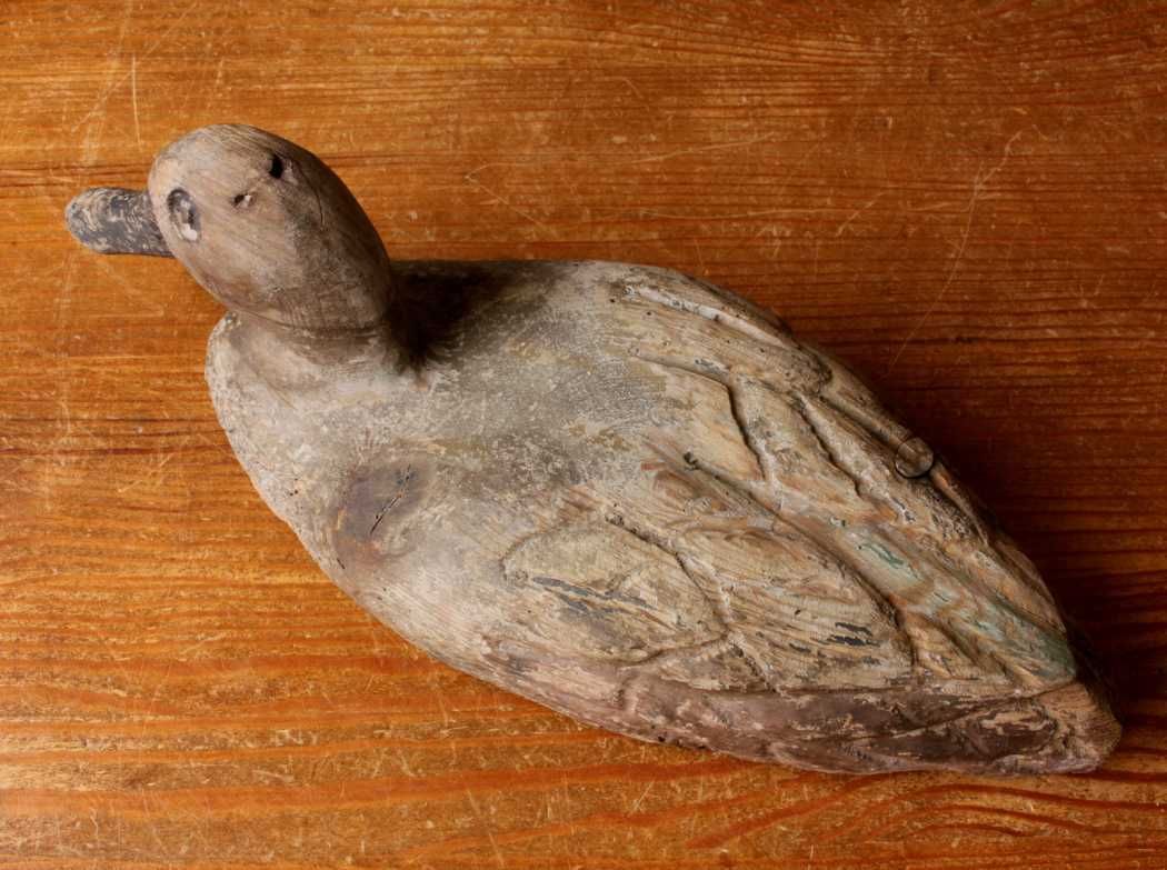 Antique French Wood Decoy Duck. Folk Art Rustic Decorative Water Bird. photo vinterior