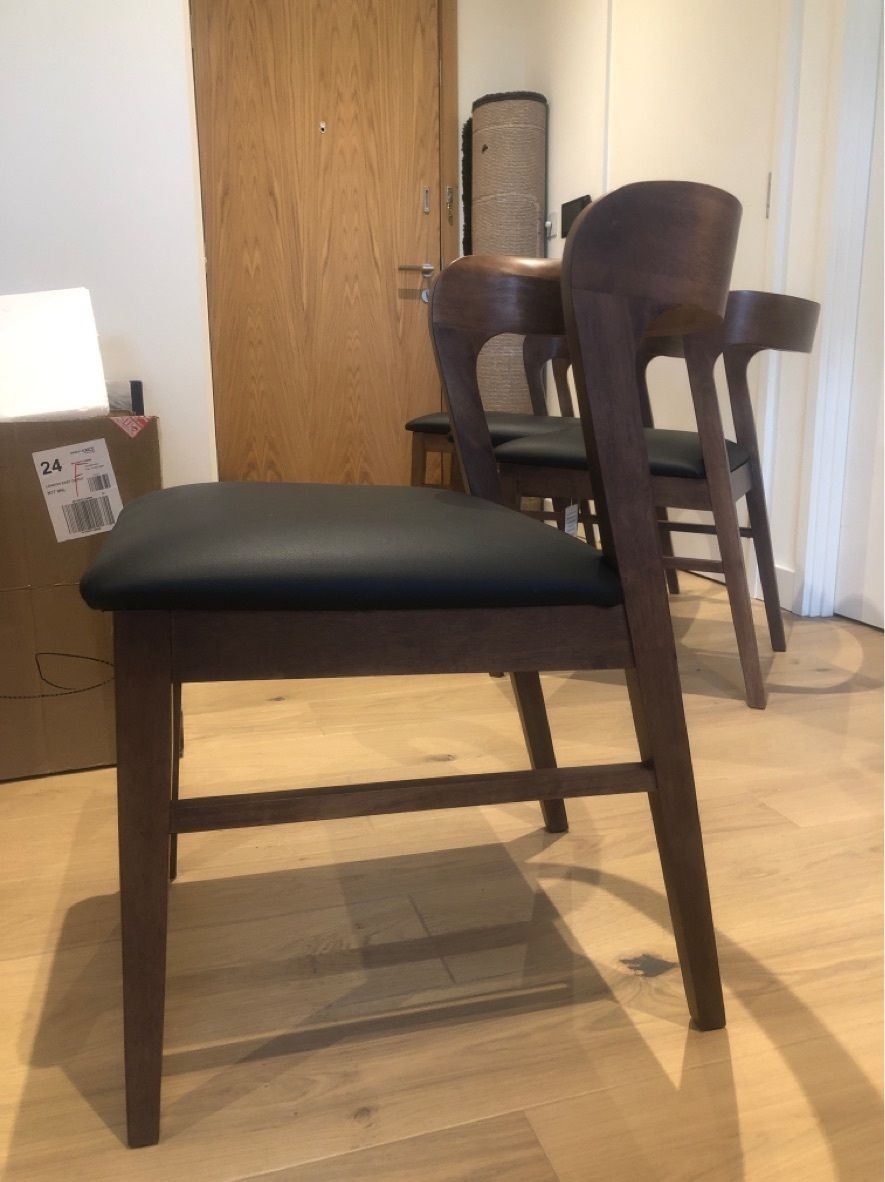 Beautiful Chiswick Chairs (Set Of 4)   Walnut And Black   100% Perfect Condition photo Furniture