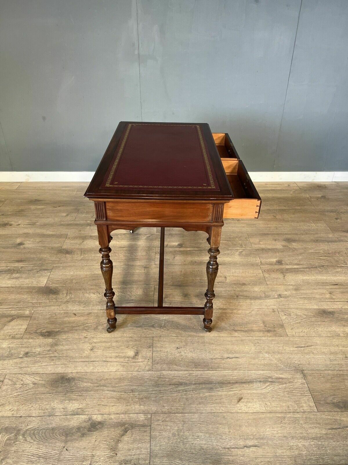 Late Victorian Inlaid Mahogany Gillows Of Lancaster Desk photo 1495.0