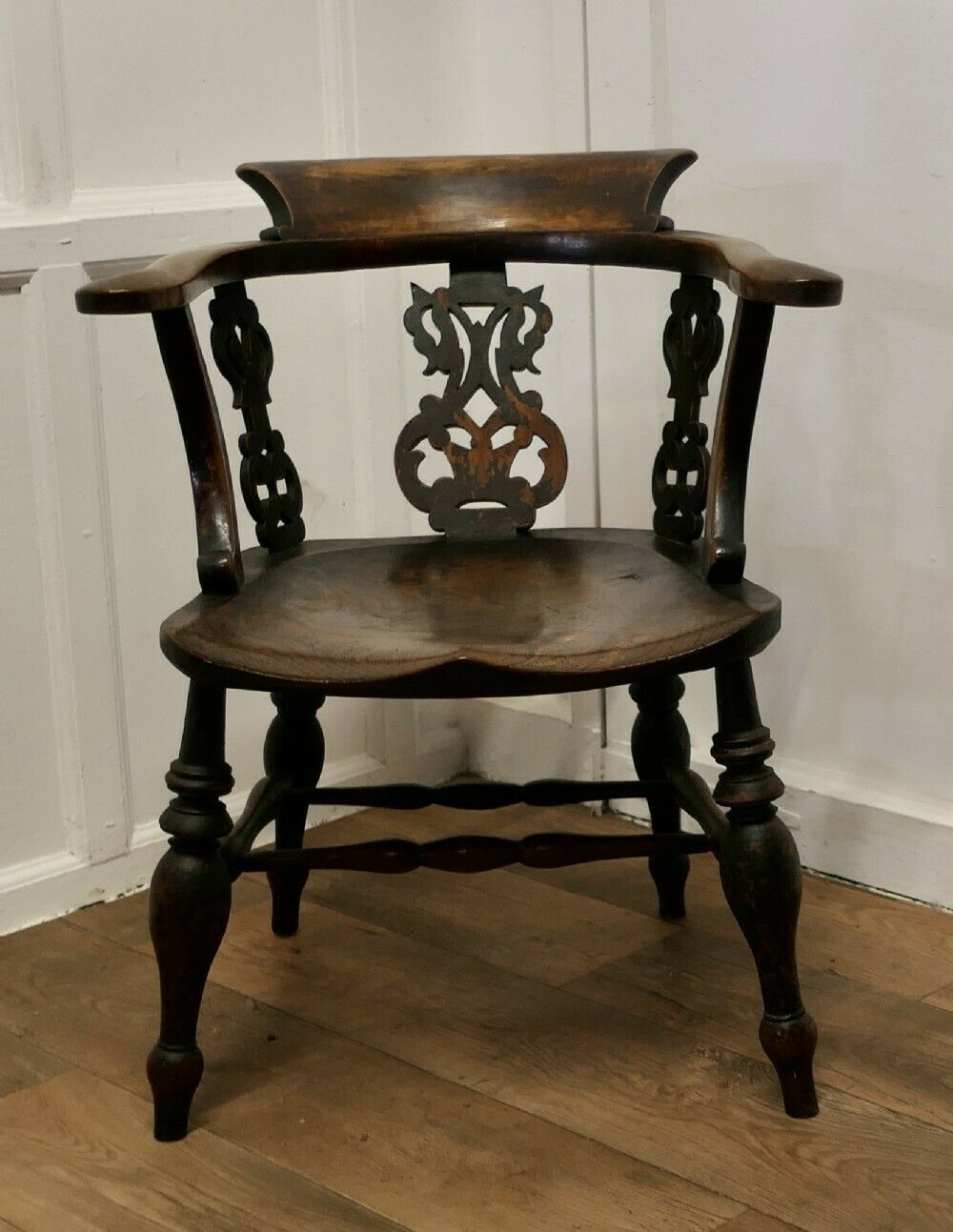 This Style Is Known By Many Names Smokers Bow, Windsor Chair Or Captain’s Chair photo furniture