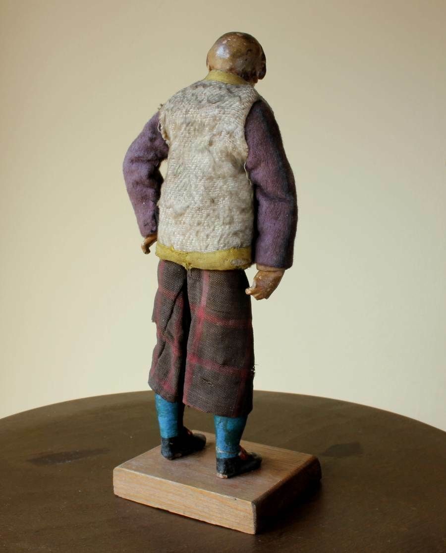 Antique Neapolitan Nativity Clay Shepherd Crib Figure. 19th Century. photo vintage