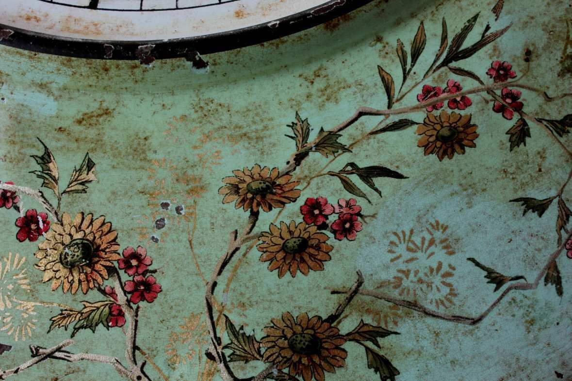 French Aesthetic Toleware Wall Clock. Large Green Metal Country House. photo vinterior