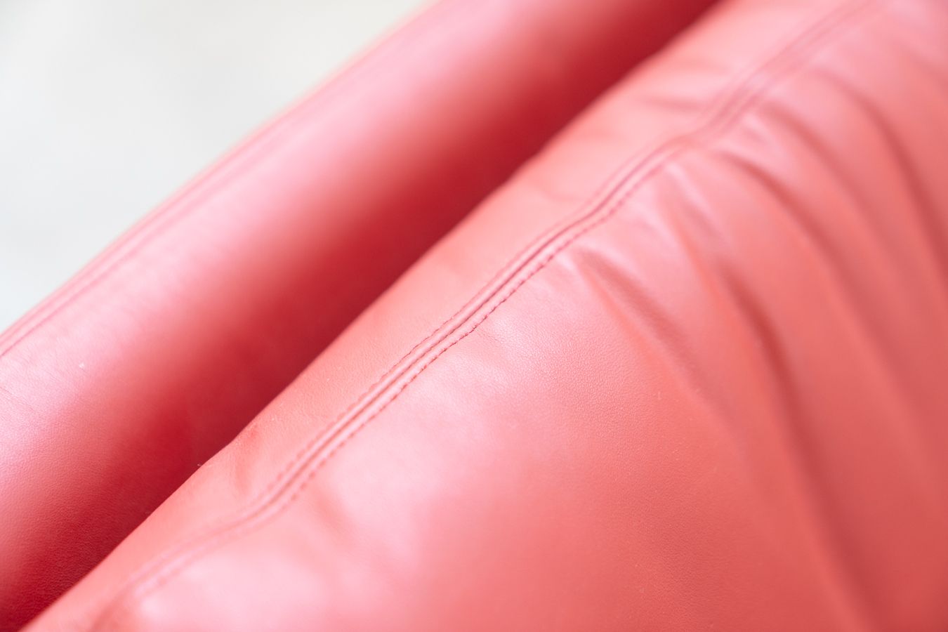 photo vinterior Armchair And Footstool In Red Leather, Vitelli And Ammannati, For Brunati 70/80