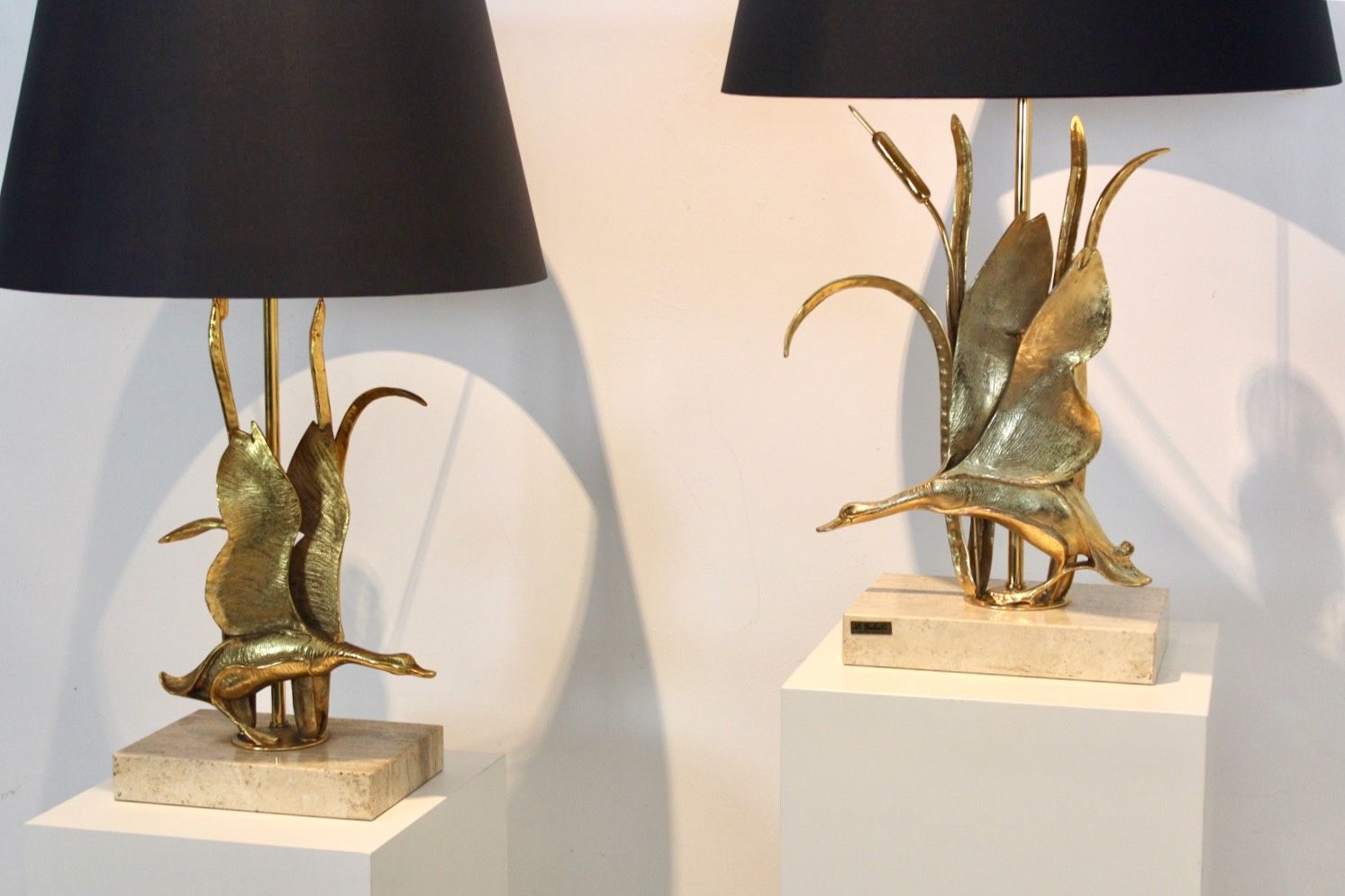 Travertine And Gilt Metal Wild Duck Table Lamps By Lanciotto Galeotti, Signed photo Lighting