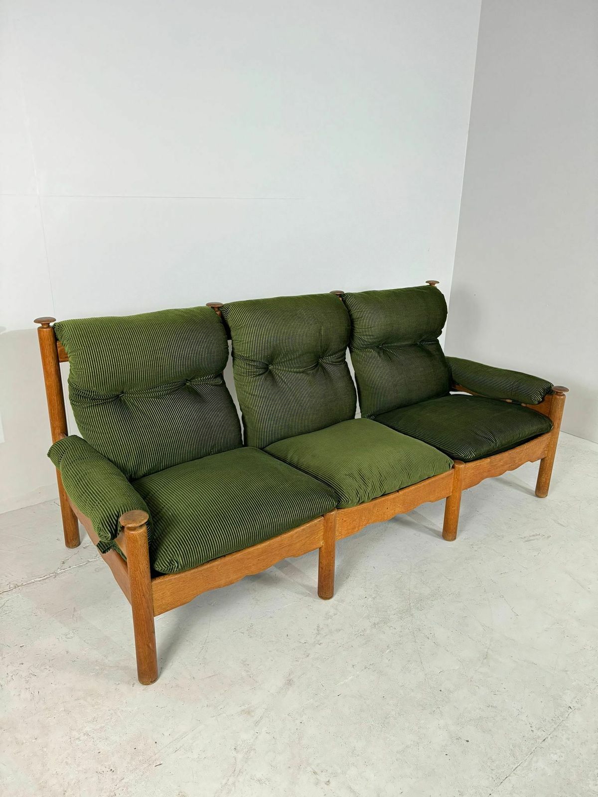 Eiken Vintage Brutalist 3 Zitsbank photo vintage