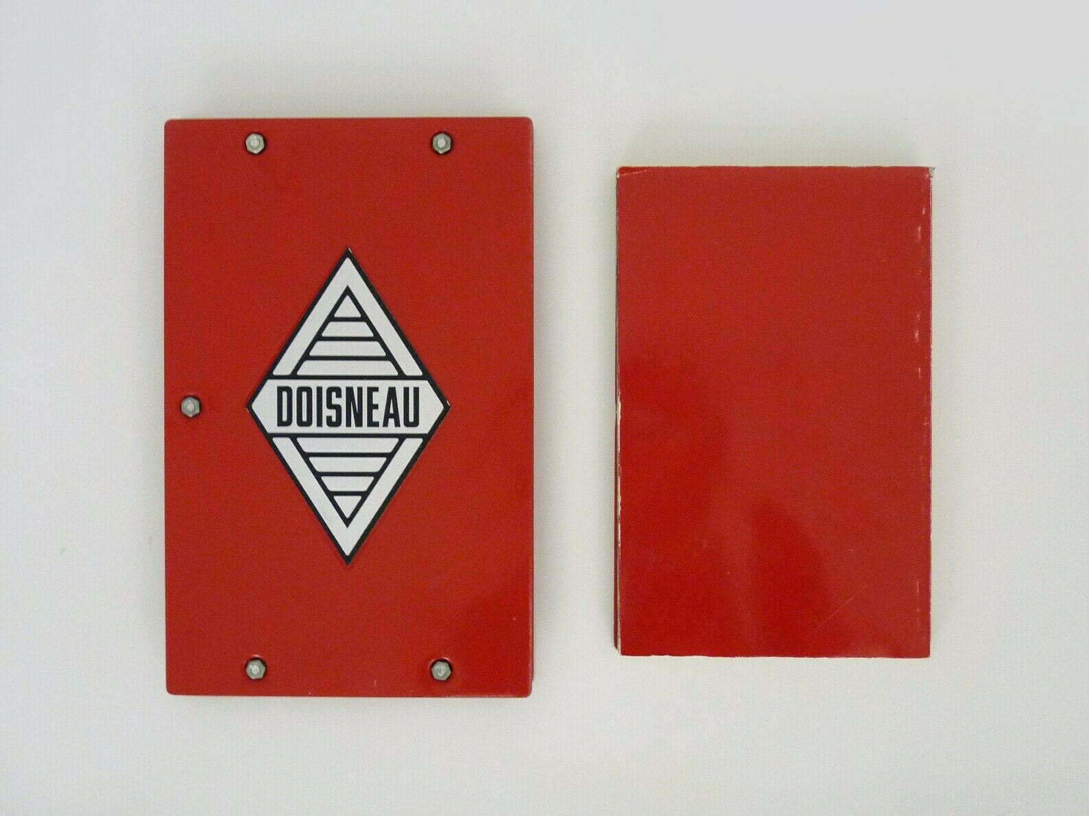 Rare Book / Rare Book Robert Doisneau & Hazan, Renault   Original 1988 photo furniture