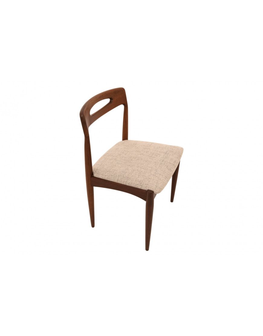 Teak Chairs Designed By Johannes Andersen For Uldum Møbelfabrik, Denmark, 1960. photo vinterior