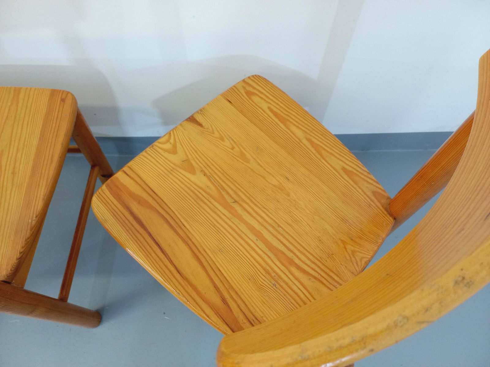 photo vinterior Round Table And 4 Pine Chairs, 1960s