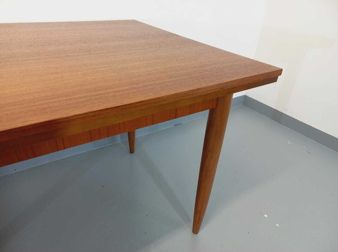 Mobilier Table rectangulaire scandinave en teck photo