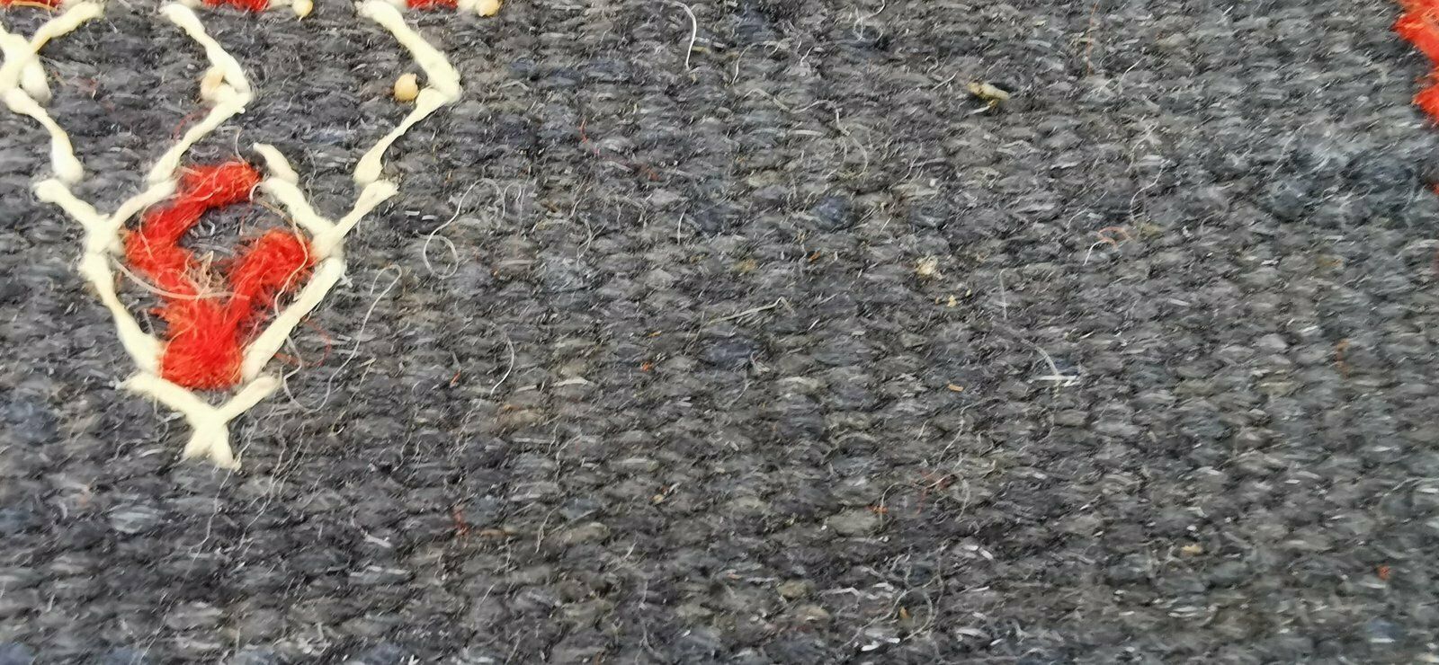 Textiles R581  Colourful Tribal Handmade Moroccan Rug. Medium Berber Carpet photo