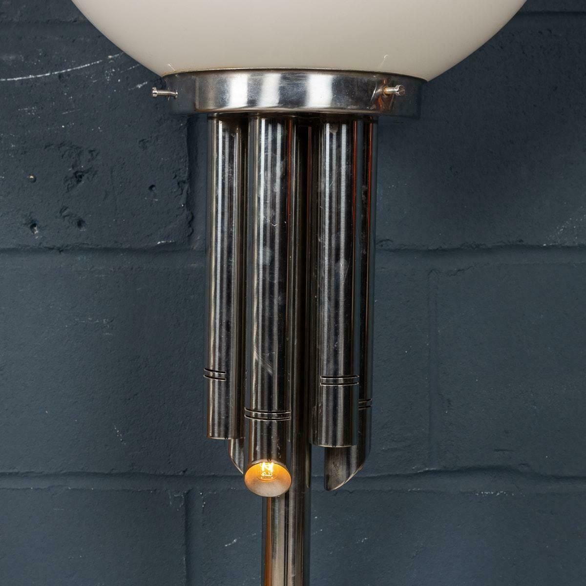 photo furniture 20th Century Floor Lamp With Hand Blown Venetian Glass Shade, Murano Italy