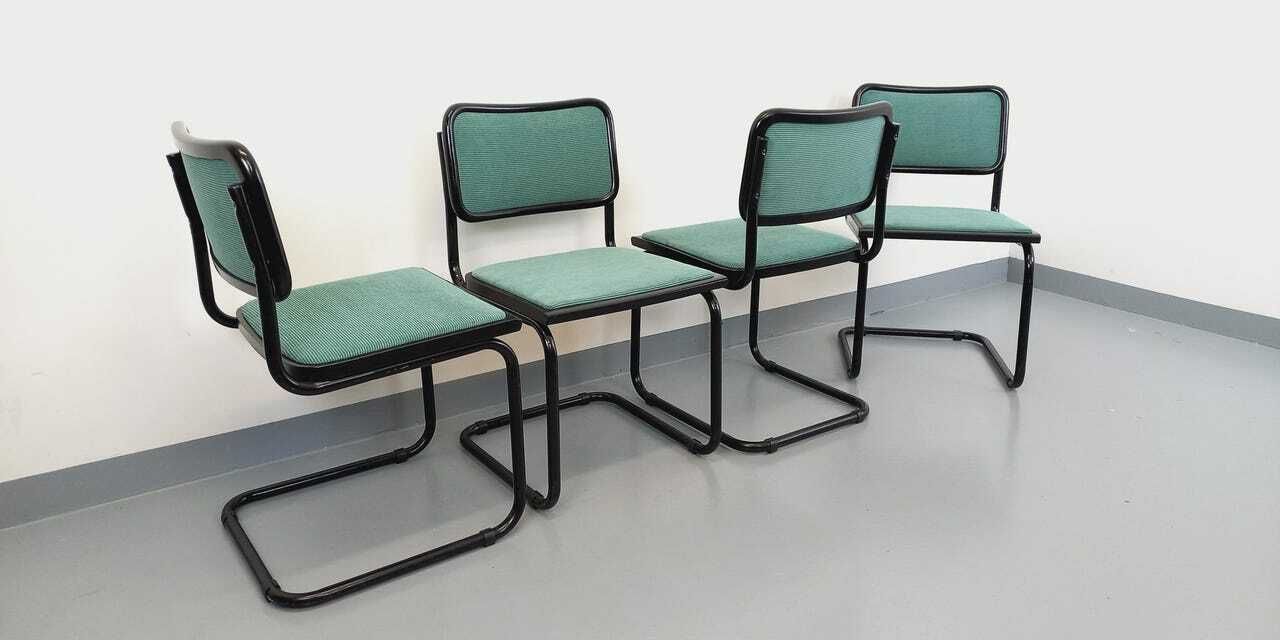 Lot de 4 chaises Marcel Breuer Cesca B32 en métal et tissu