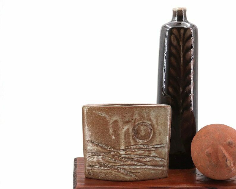 Franse Keramische Vaas, Landschapsdecor, Jaren 1970 / Studio Aardewerk, Bruin, Beige photo for sale
