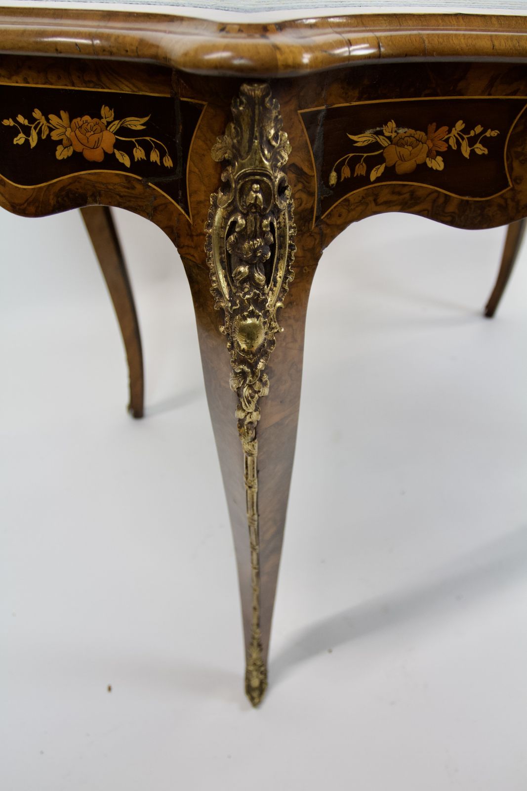 Fine C19th  French Kingwood & Marquetry Bureau Plat photo vinterior