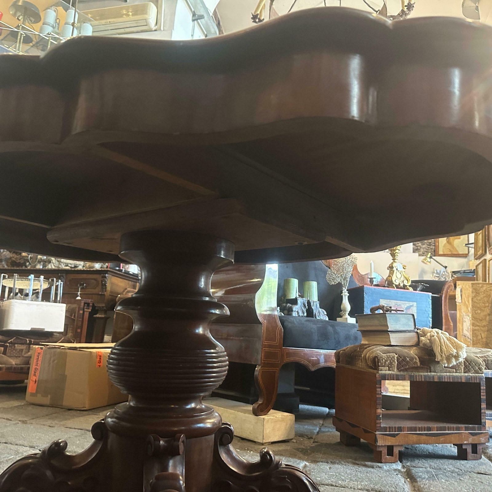 1880s Louis Philippe Mahogany Feather Turtle Shell Shaped Sicilian Side Table photo vintage
