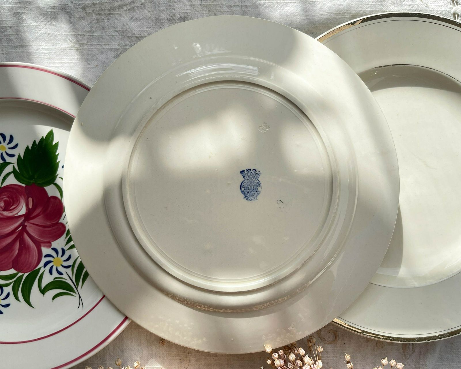 photo for sale 6 Assiettes Vintage Dépareillées Motif Fleuri   Assiettes Vintage Esprit Champêtre   Sarreguemines   Badonvillier   Moulin Des Loups