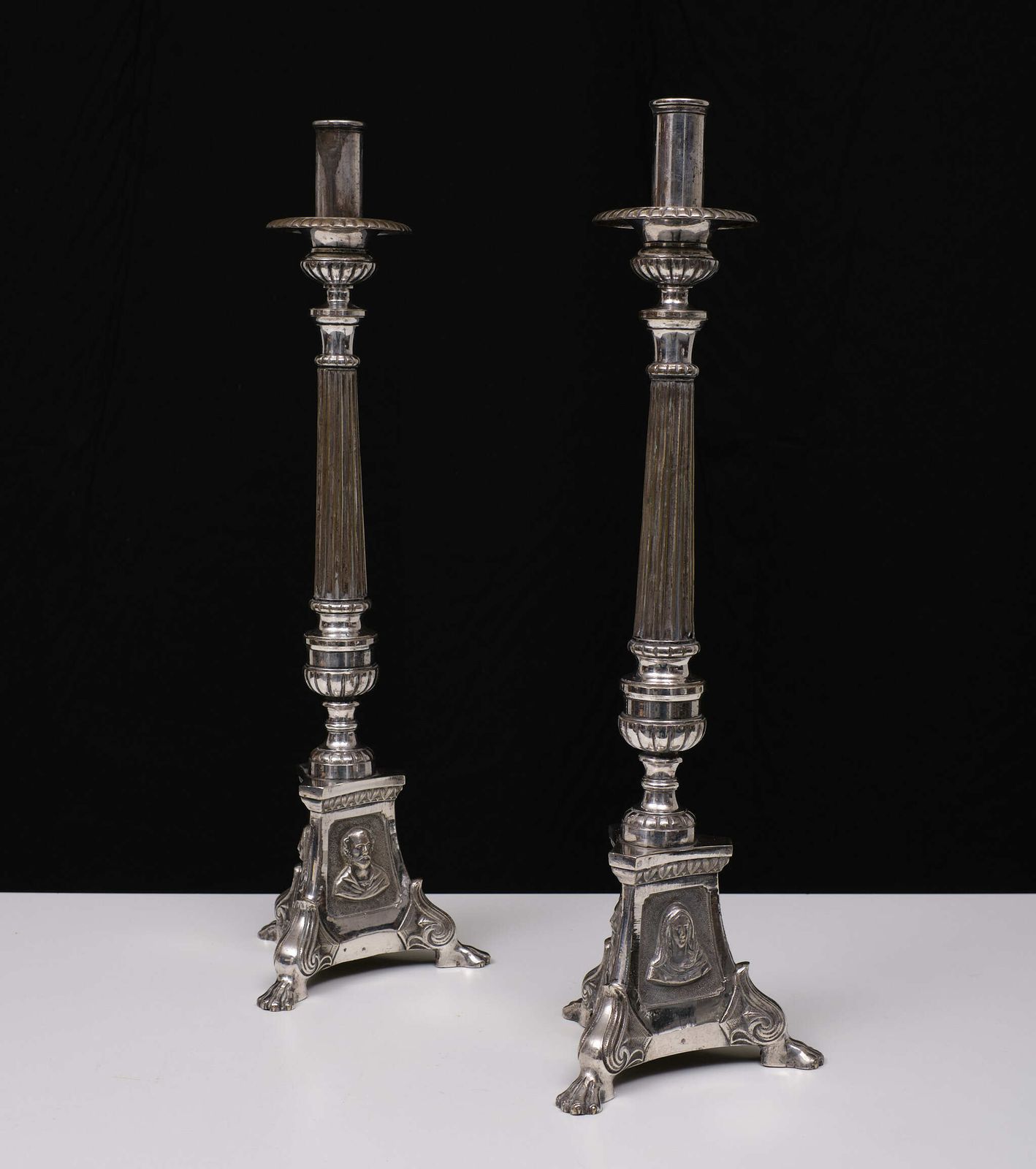 photo for sale Antiek Verzilverd Frans Kerkelijk Kandelaarspaar, Ca. Jaren 1850