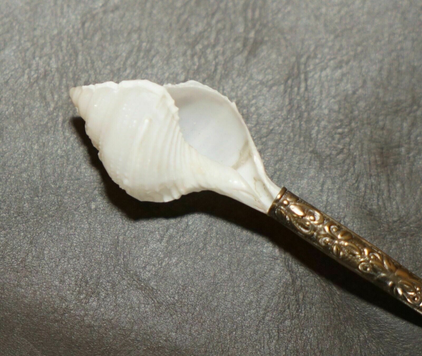 Four Antique Victorian Mother Of Pearl & Sterling Silver Tested Shell Tea Spoons photo vinterior