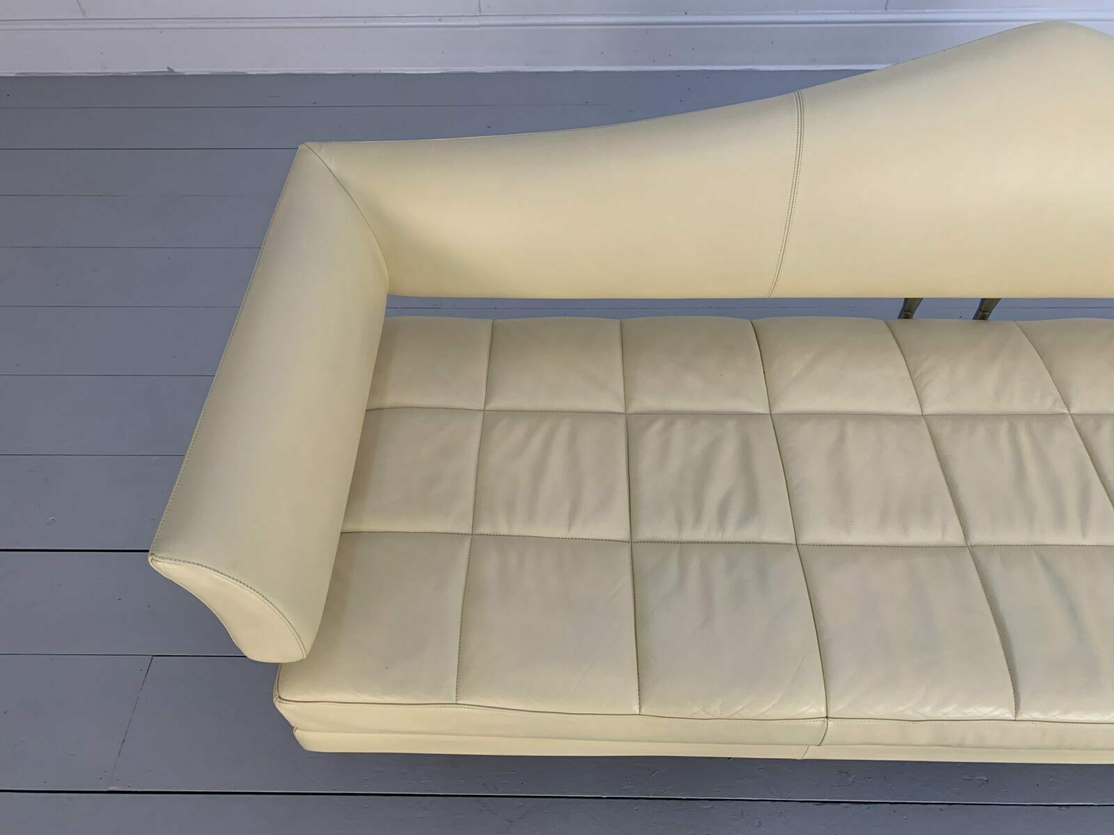 Poltrona Frau "Hydra Castor" 3 Seat Sofa   In Cream "Pelle Frau Sc" Leather photo for sale