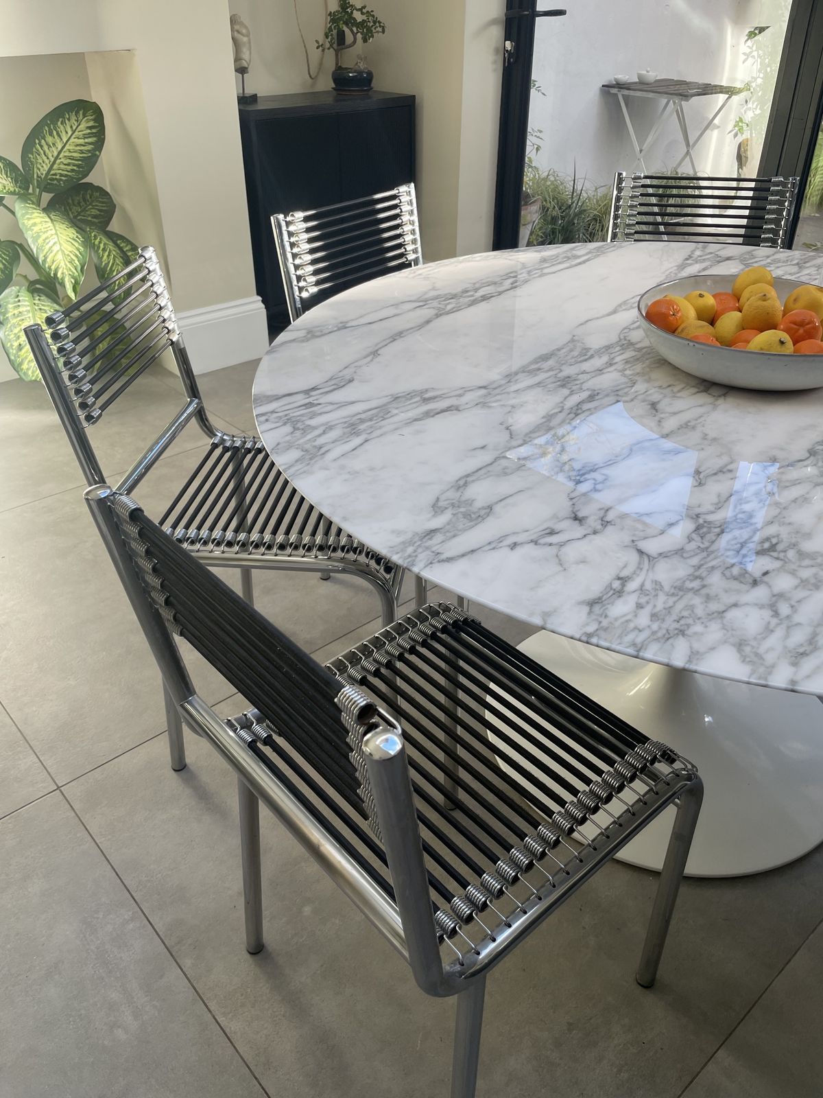 photo buy Set Of 4 René Herbst 'Sandows' Chairs Steel And Cord Design 1928 Produced 1970s