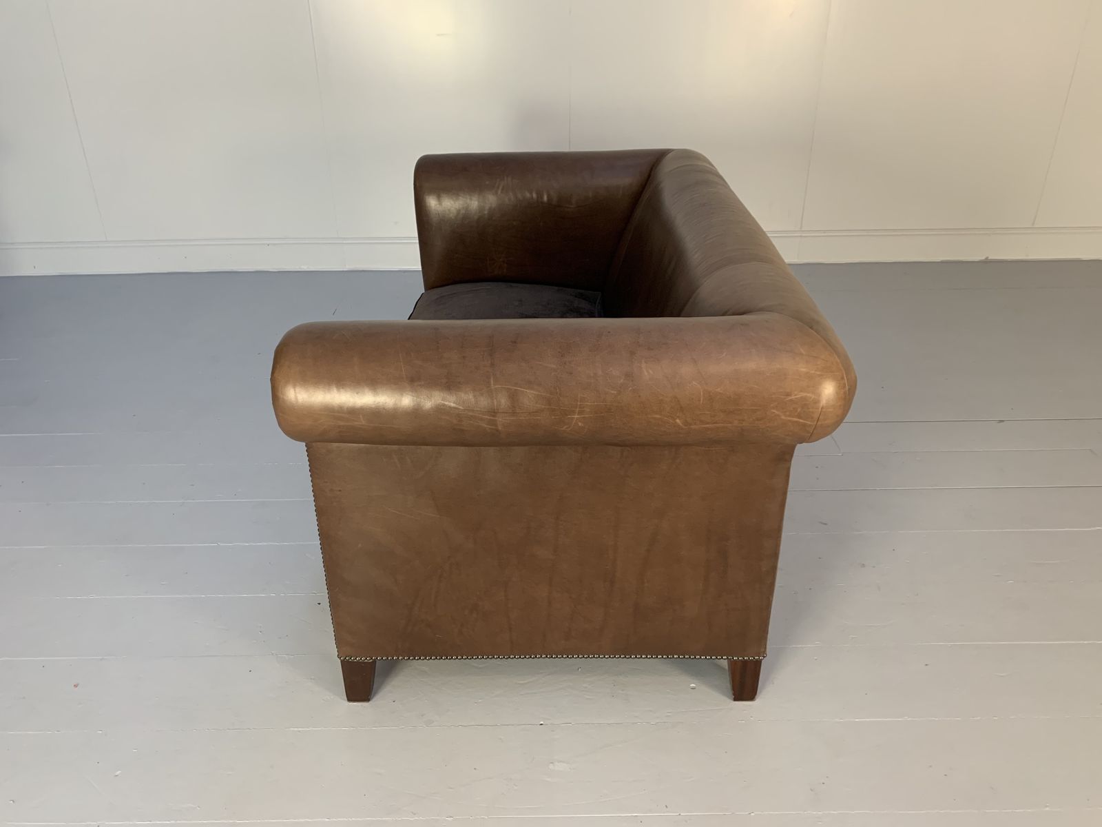 Ralph Lauren “Brompton” 2.5 Seat Chesterfield Sofa – In Brown Leather & Velvet photo vintage