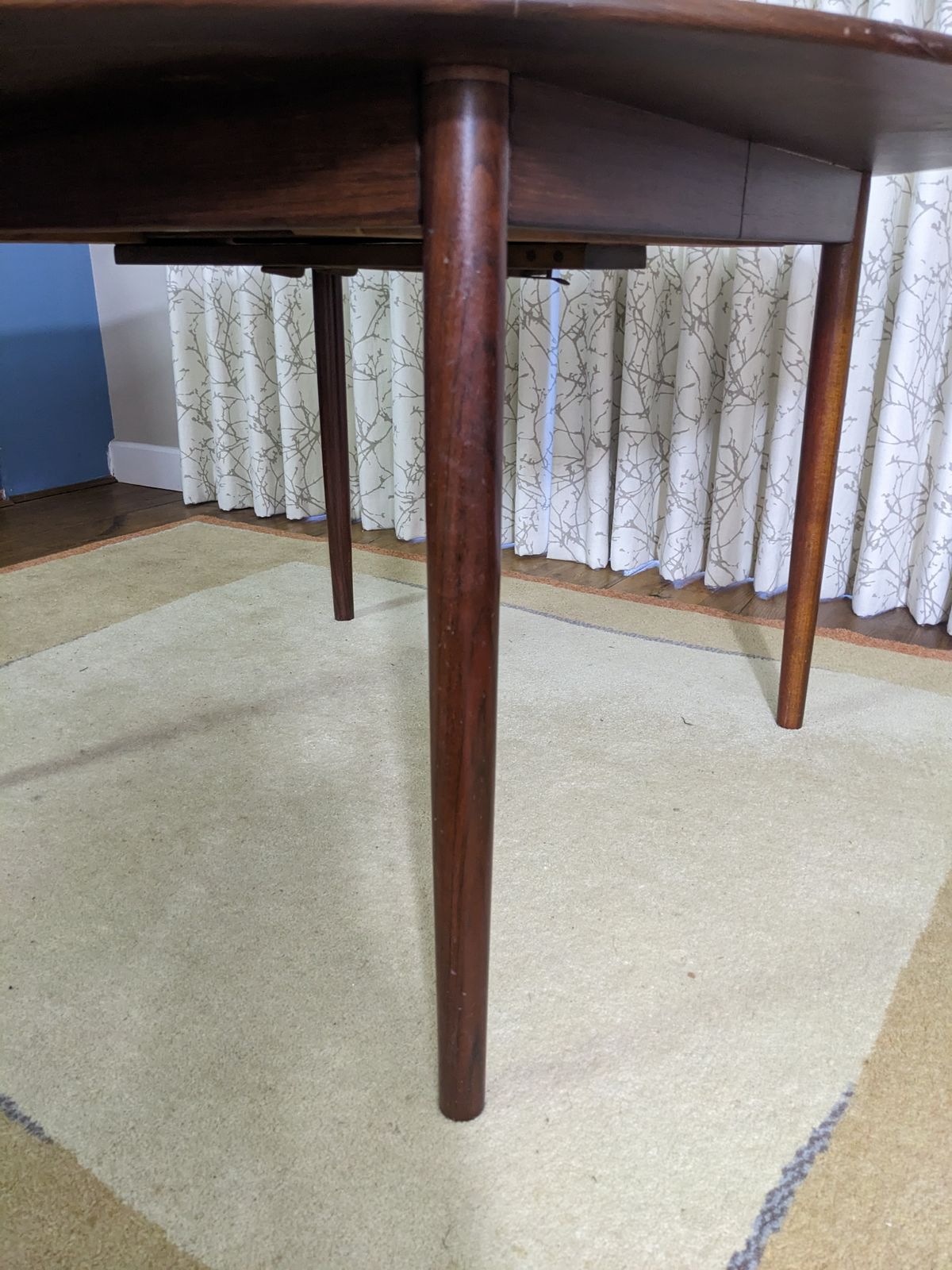 photo furniture Rare Grete Jalk Rosewood Circular Table Mid Century Danish For Mobelfabrik. Cites Article 10 In Place.