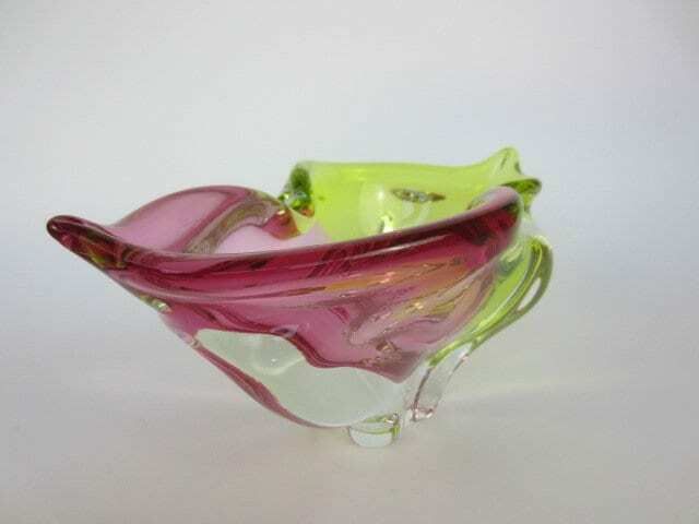 Heavy Mid Century Green Pink Colourful Twisted Czech Sommerso Rib Glass Bowl 60s photo furniture