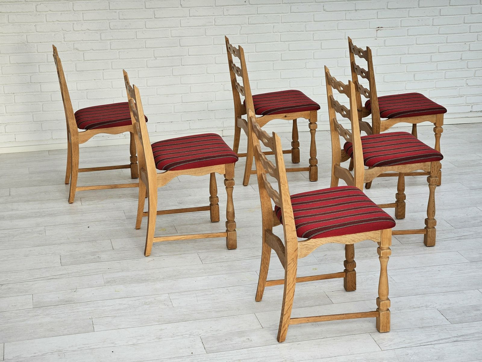 photo vinterior 1970s, Set 6 Pcs Of Danish Dinning Chairs, Original Good Condition, Furniture Wool.